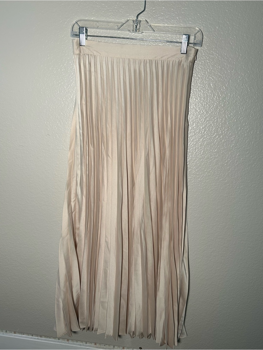 Zara Pleated Maxi Skirt in Light Beige